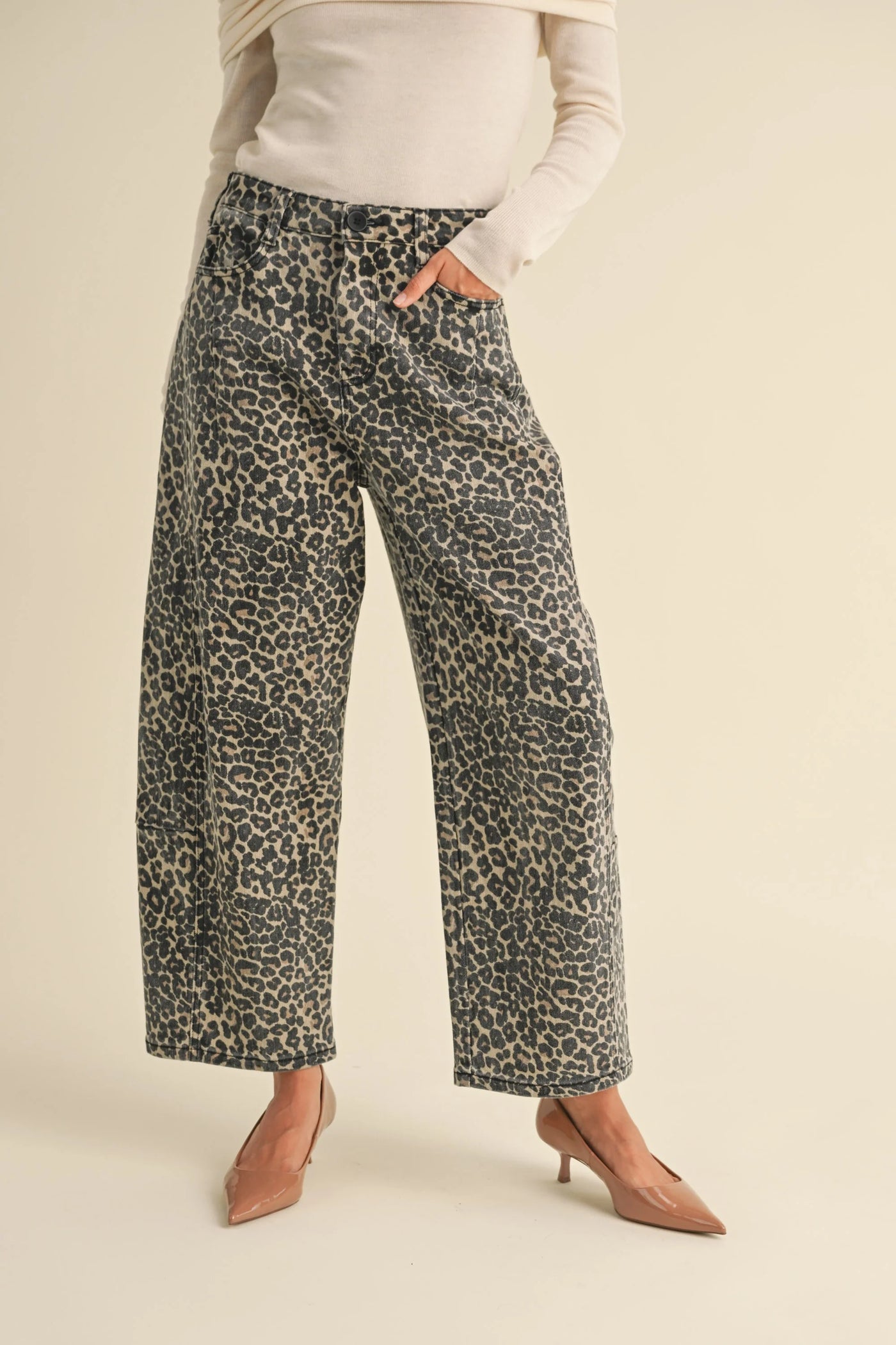 Leopard print barrel jeans