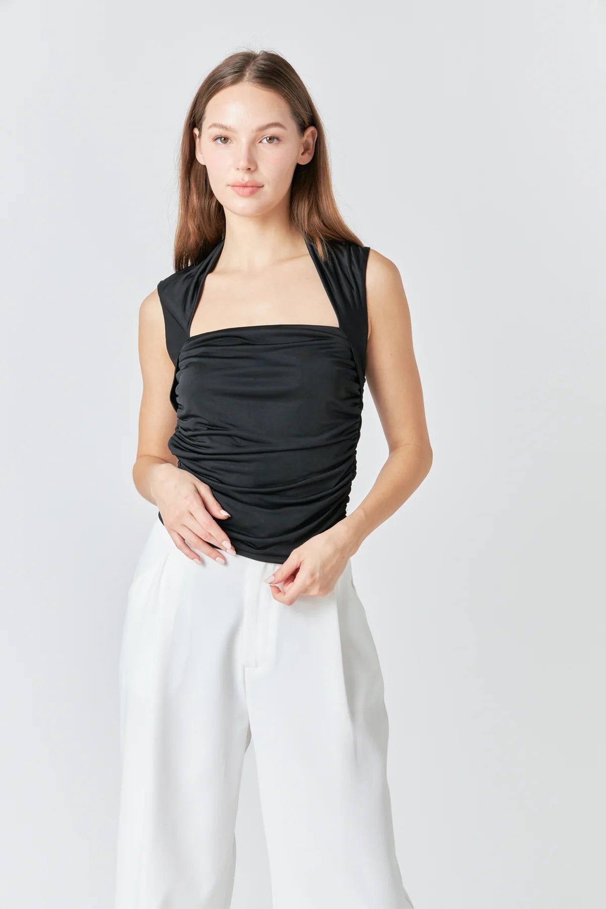 Angelo basic contour top in black