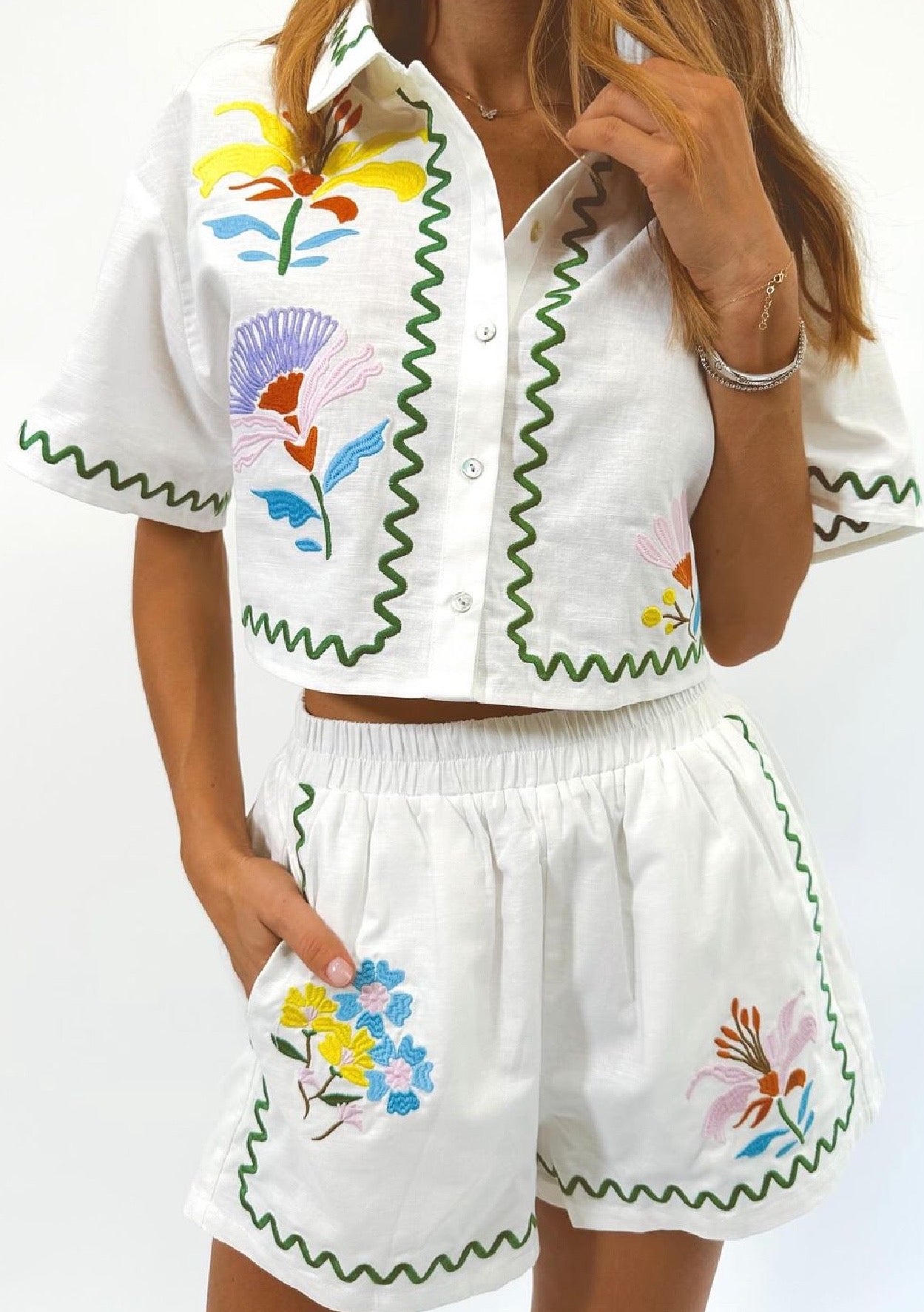 Cha cha embroidered short set