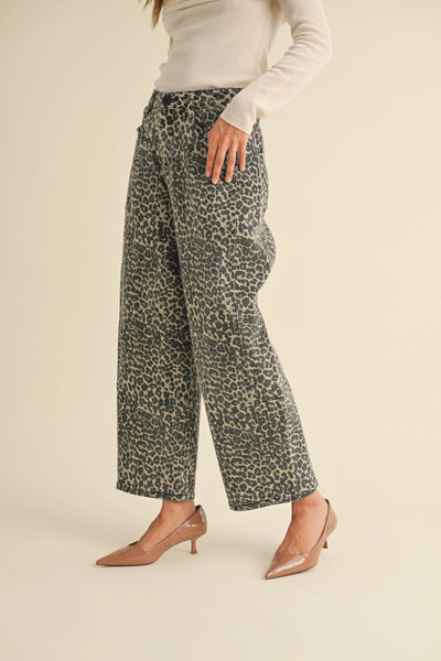 Leopard print barrel jeans