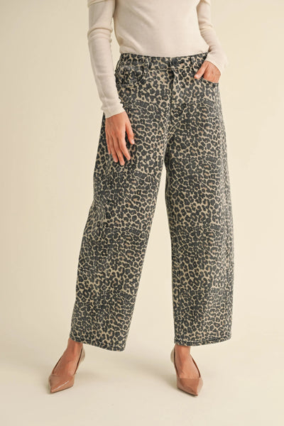 Leopard print barrel jeans