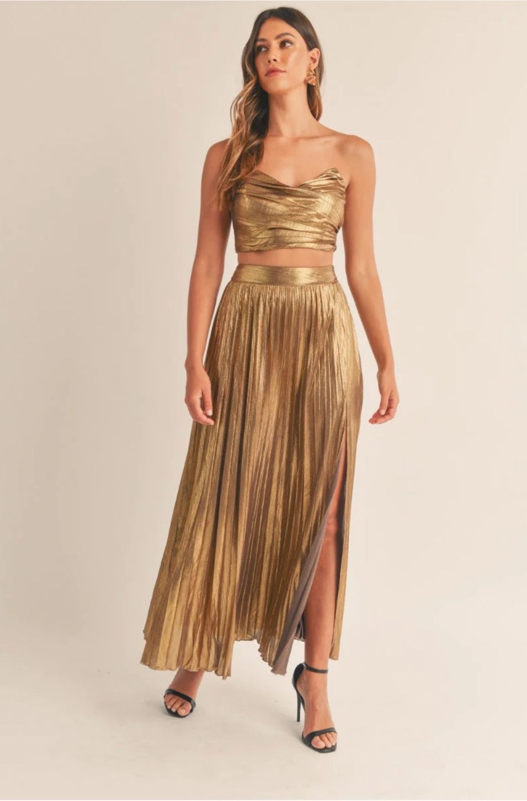 Isabella metallic pleated set