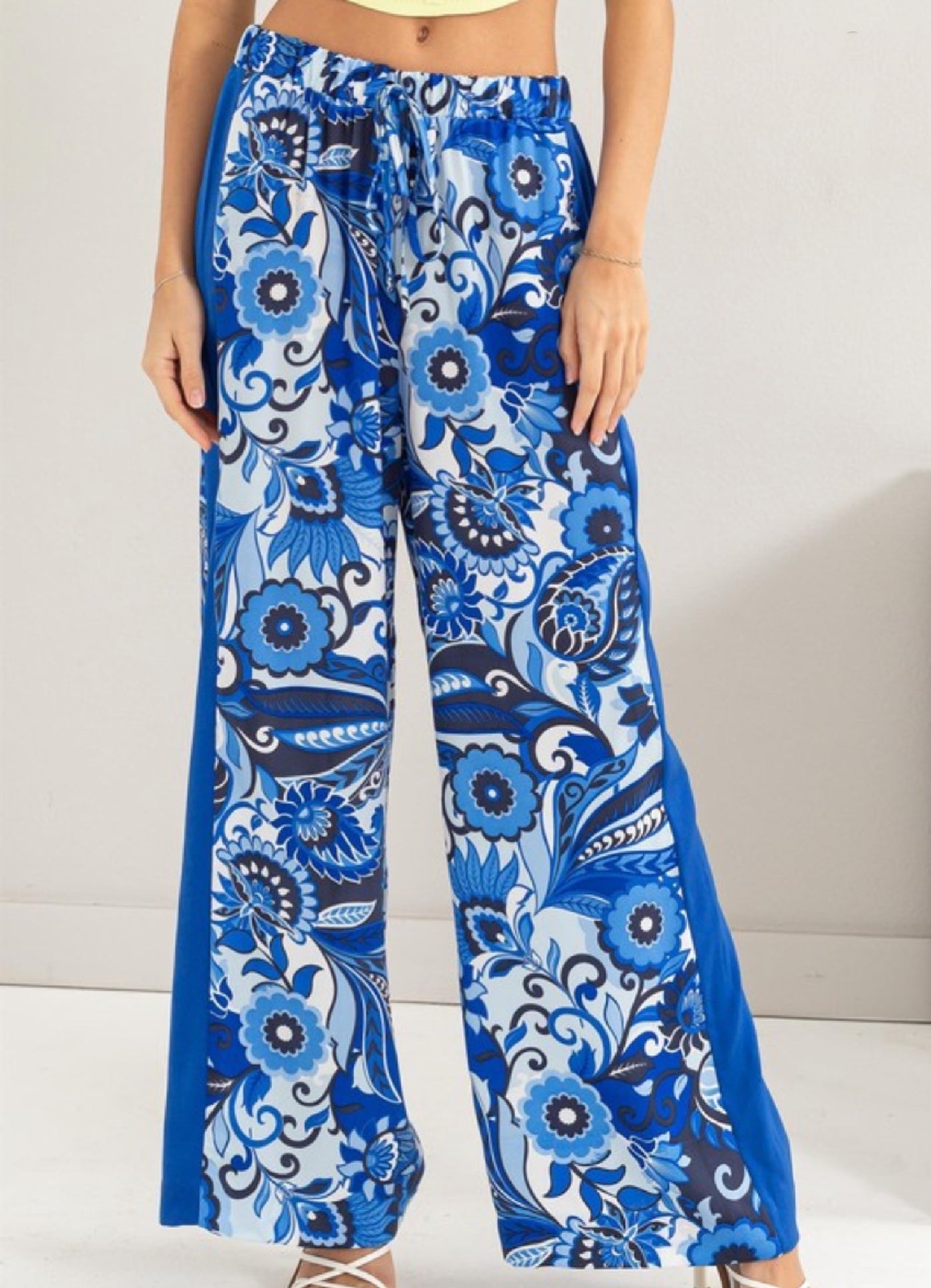 Blue paisley scarf and pant