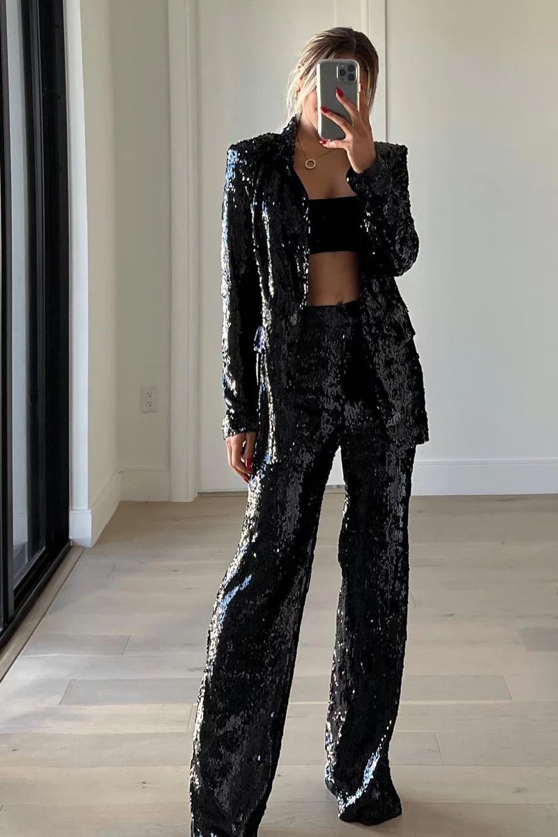 Agata sequin set in black/silver