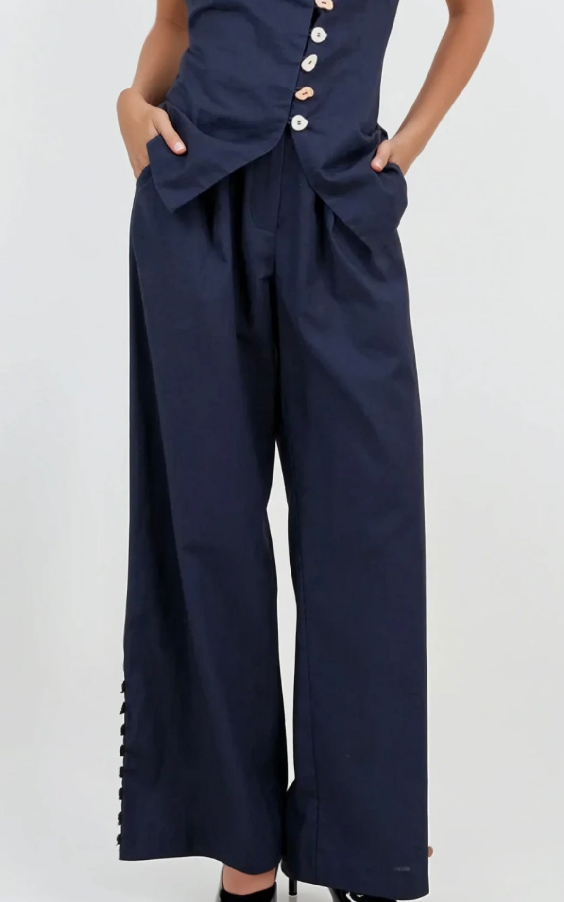 Multi accent button pant set